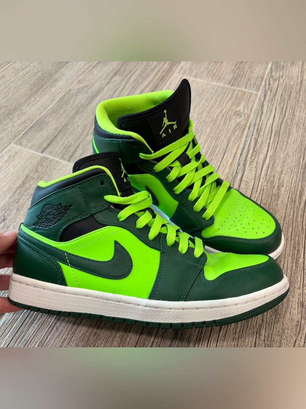 Jordan 1 Mid George Green Black Mens Athletic Hulk Sneaker Size 8